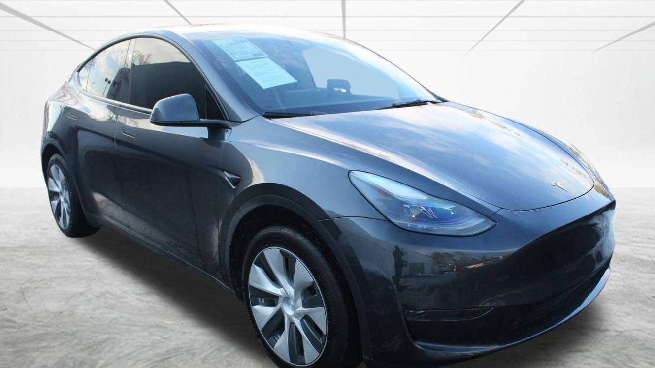 TESLA MODEL Y 2024 7SAYGDED0RF005489 image